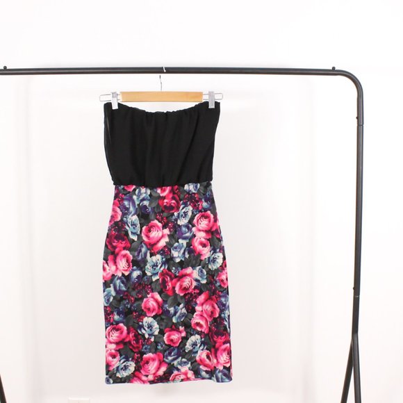 *Suzy Shier Floral Halter Dress - Picture 5 of 6